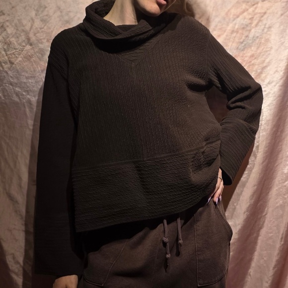 Lululemon Like New Retreat Yourself - Picture 7 of 12